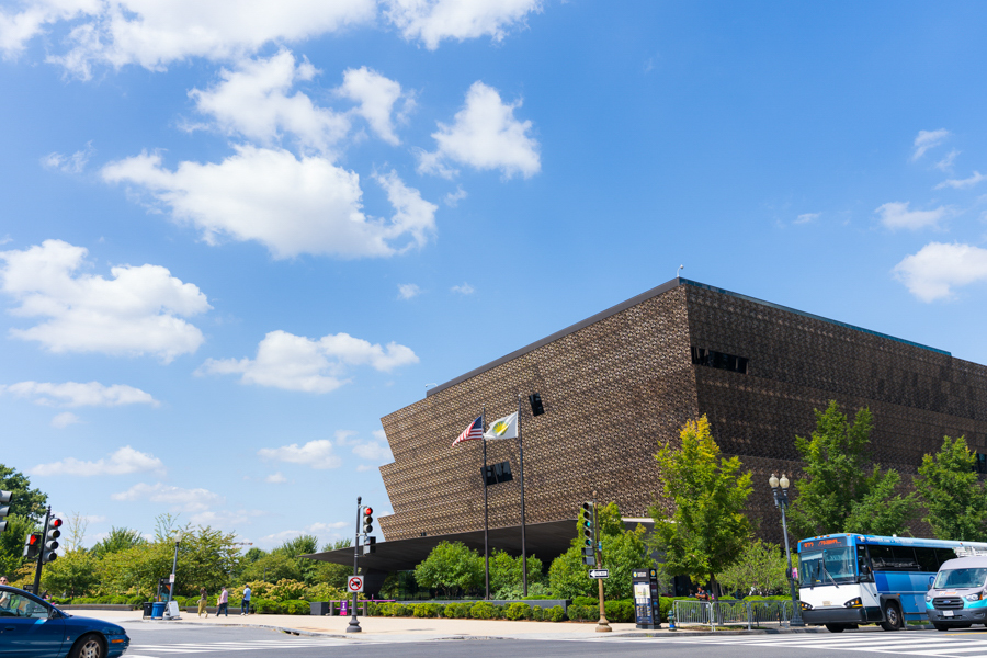 Outside picture of Smithsonian National Museum of African American History and Culture